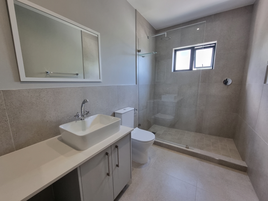 To Let 4 Bedroom Property for Rent in Royal Ascot Western Cape